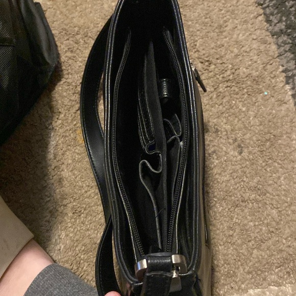 Liz Claiborne purse - Picture 3 of 4